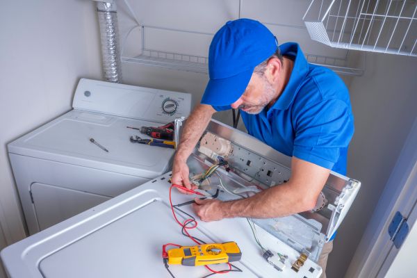 Industrial Electrician